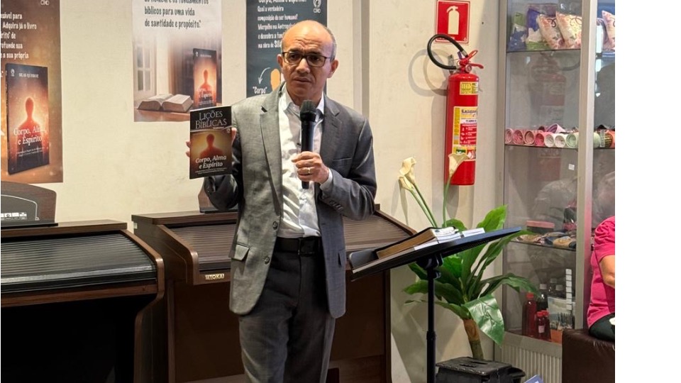 Livraria promove evento de lançamento de obras teológicas do pastor Silas Queiroz livraria-promove-evento-de-lancamento-de-obras-teologicas-do-pastor-silas-queiroz