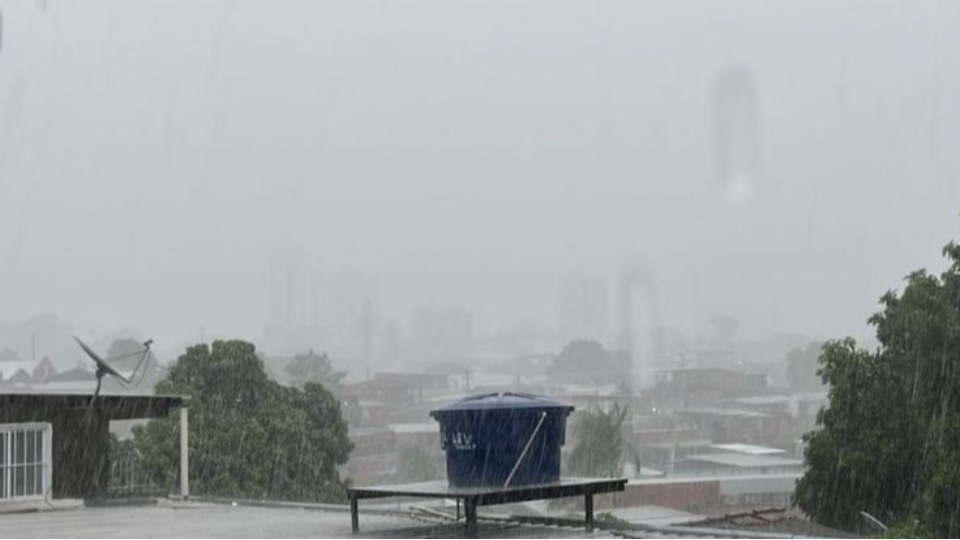 Temporal surpreende Manaus e provoca alagamentos em várias regiões temporal-surpreende-manaus-e-provoca-alagamentos-em-varias-regioes