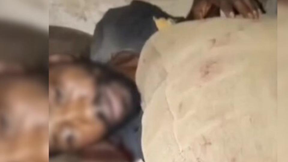 VÍDEO: Homem é preso por matar rival com 13 facadas após briga em bar video:-homem-e-preso-por-matar-rival-com-13-facadas-apos-briga-em-bar