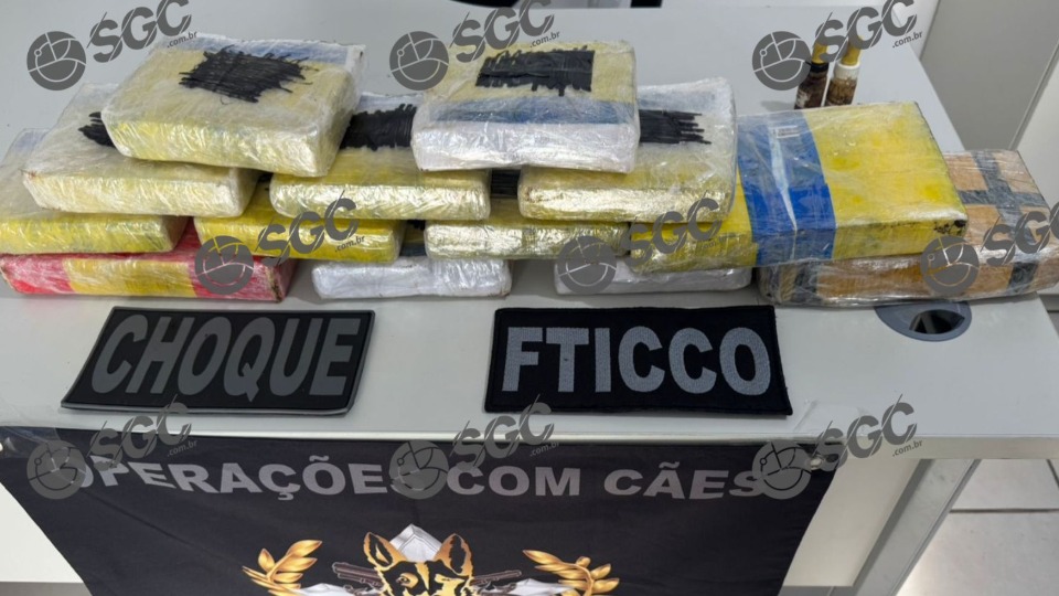 VÍDEO: Advogado é preso após ser flagrado com 8 quilos de cocaína no carro em Porto Velho video:-advogado-e-preso-apos-ser-flagrado-com-8-quilos-de-cocaina-no-carro-em-porto-velho
