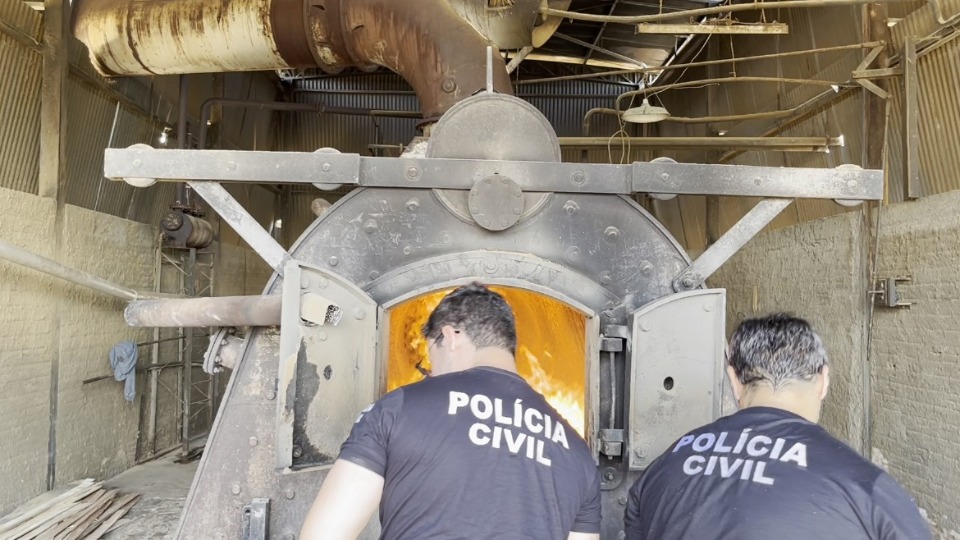 Ação conjunta incinera mais de 300 kg de drogas em Ariquemes acao-conjunta-incinera-mais-de-300-kg-de-drogas-em-ariquemes