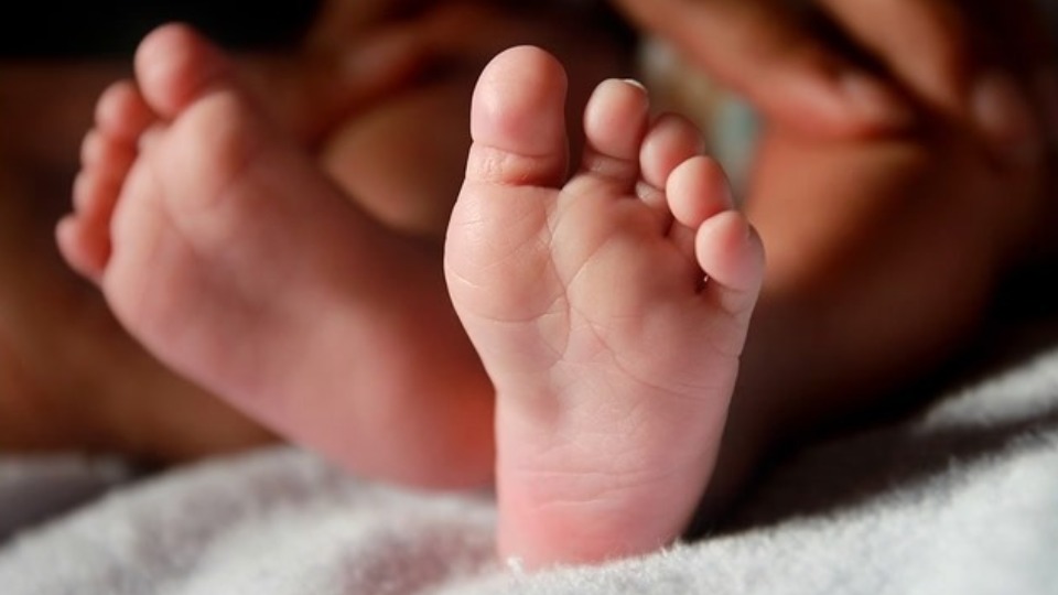Bebê de 6,5 kg nasce de parto normal e mãe leva 55 pontos após complicações bebe-de-6,5-kg-nasce-de-parto-normal-e-mae-leva-55-pontos-apos-complicacoes