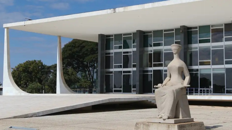Em carta de próprio punho, Martins pede a Moraes volta de advogados em-carta-de-proprio-punho,-martins-pede-a-moraes-volta-de-advogados