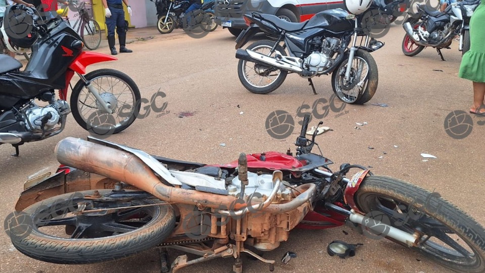 Colisão entre motos deixa quatro pessoas feridas em Porto Velho colisao-entre-motos-deixa-quatro-pessoas-feridas-em-porto-velho