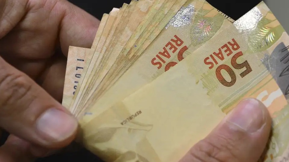 Lote extra de R$ 1,5 bi do abono salarial será pago nesta quarta-feira lote-extra-de-r$-1,5-bi-do-abono-salarial-sera-pago-nesta-quarta-feira