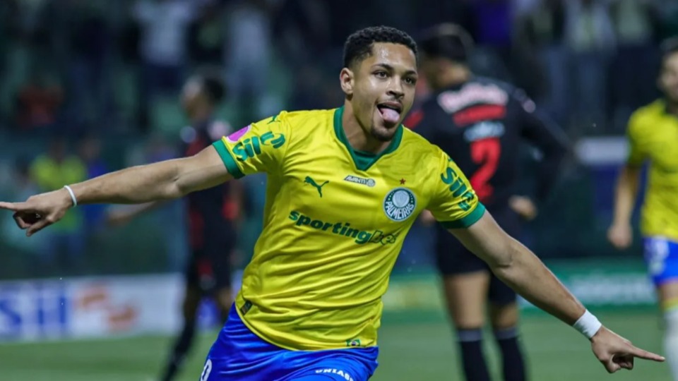 Palmeiras vira e goleia Bragantino por 5 a 1 no Brasileirão palmeiras-vira-e-goleia-bragantino-por-5-a-1-no-brasileirao