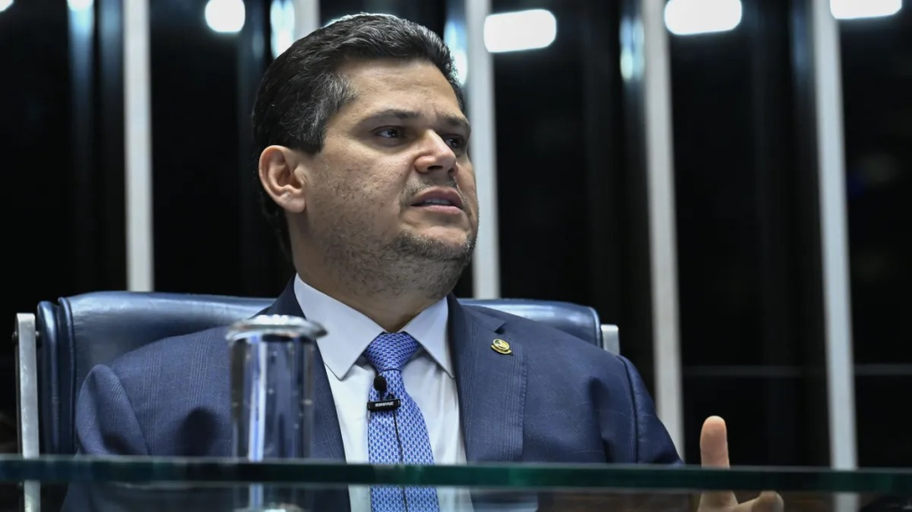 alcolumbre-atende-governo-e-cancela-sessao-para-analisar-vetos-de-lula