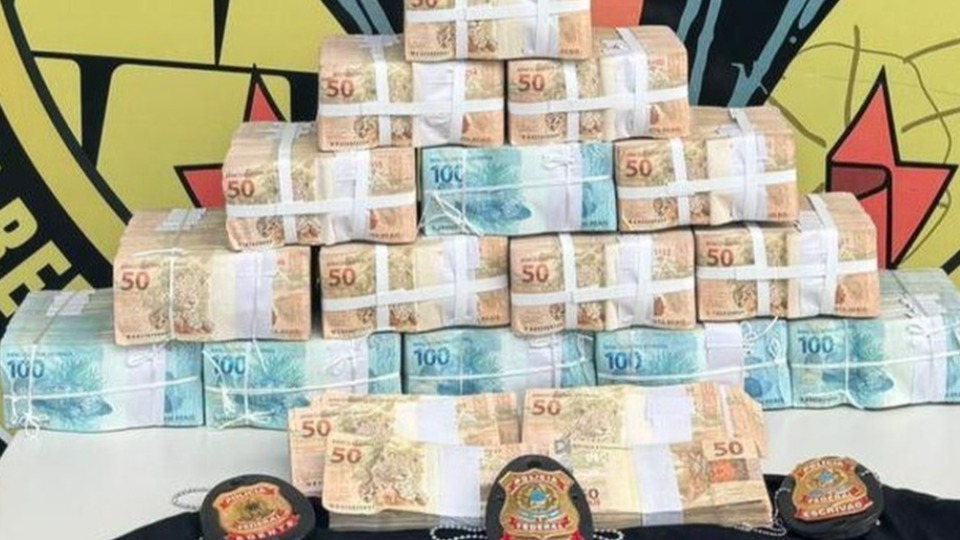 PF apreende mais de R$ 1 milhão em espécie durante abordagem em Porto Velho pf-apreende-mais-de-r$-1-milhao-em-especie-durante-abordagem-em-porto-velho