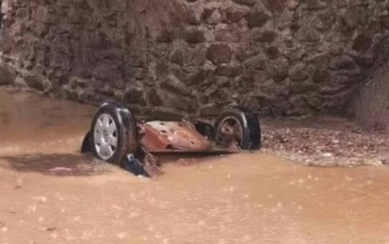 TRAGÉDIA: SETE PESSOAS MORREM APÓS CARRO CAIR EM RIO NO INTERIOR DE GOIÁS tragedia:-sete-pessoas-morrem-apos-carro-cair-em-rio-no-interior-de-goias