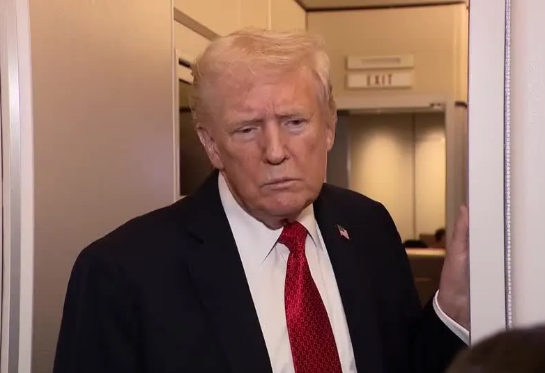 Trump reduz tarifas sobre a China ligadas ao fentanil após encontro com Xi Jinping trump-reduz-tarifas-sobre-a-china-ligadas-ao-fentanil-apos-encontro-com-xi-jinping