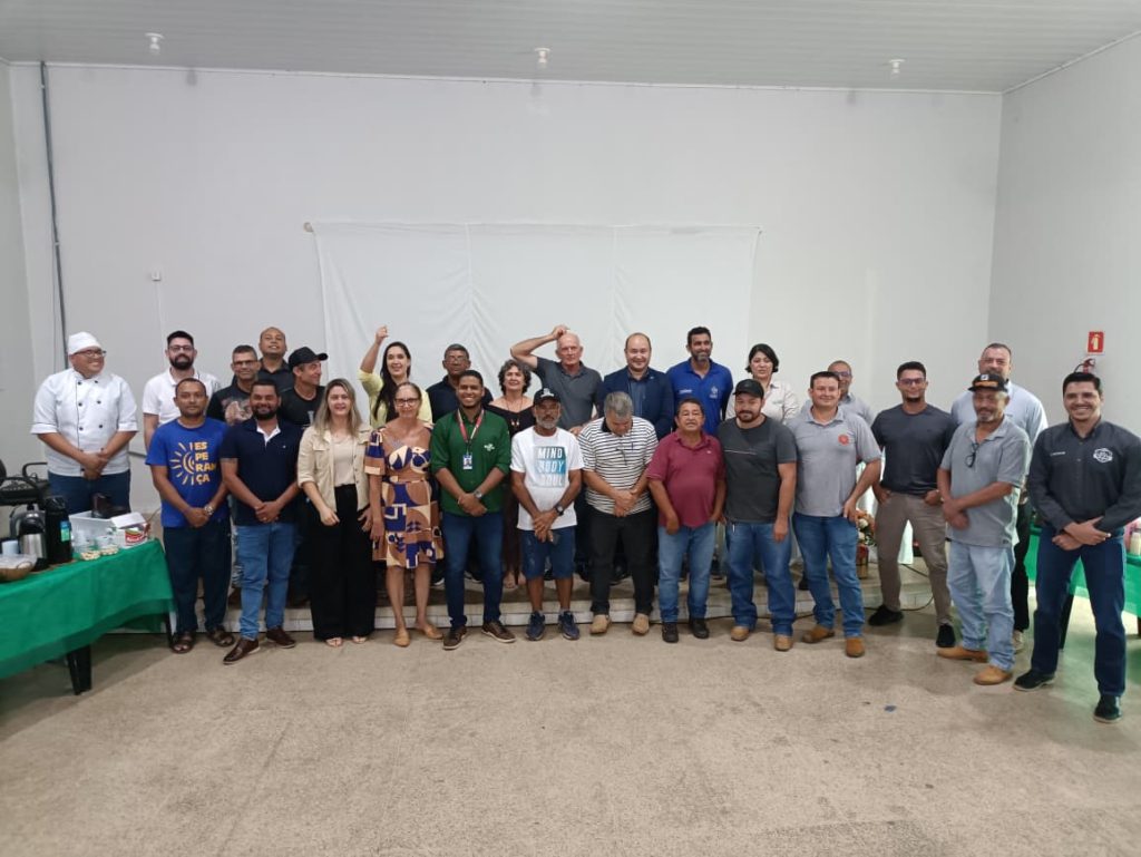 Alto Paraiso-RO Programa de Fortalecimento das Agroindústrias Familiares é lançado no auditório da Prefeitura em parceria com o Sebrae-Vídeo.