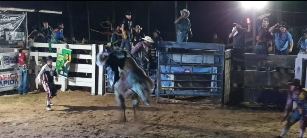 GRANDE FINAL DO RODEIO, DO PRIMEIRO ENCONTRO DE TROPEIROS DE ALTO PARAÍSO NO RANCHO COYOTE | LINHA C-85. VEJA TODOS OS VEDEOS AQUI.
