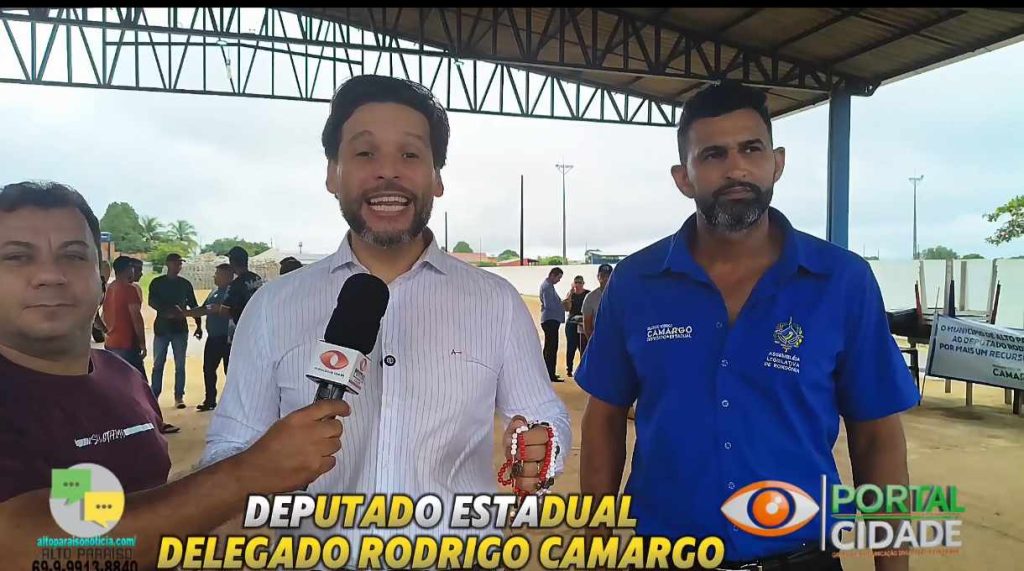 Deputado Rodrigo Camargo Entrega Mudas de Café para Produtores de Alto Paraíso