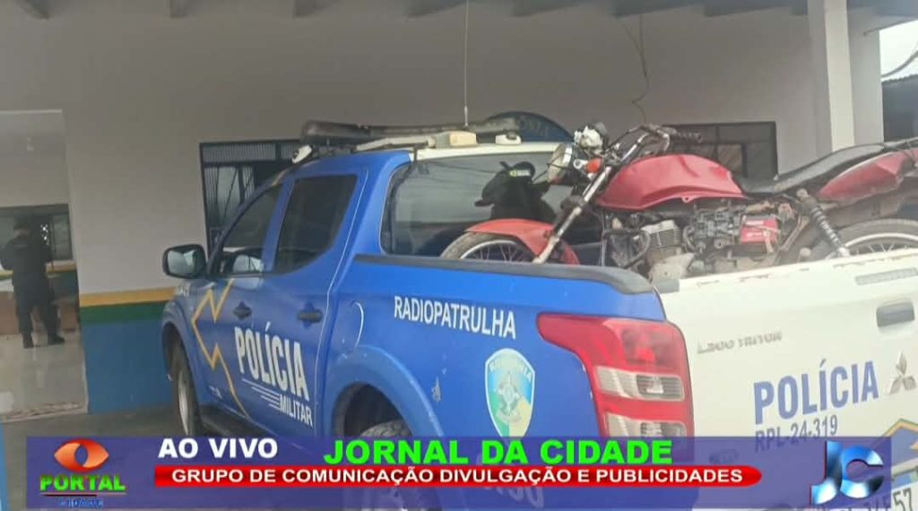 Alto Paraíso Polícia Militar Apreende moto irregular e conduz os dois ocupantes a delegacia-video.