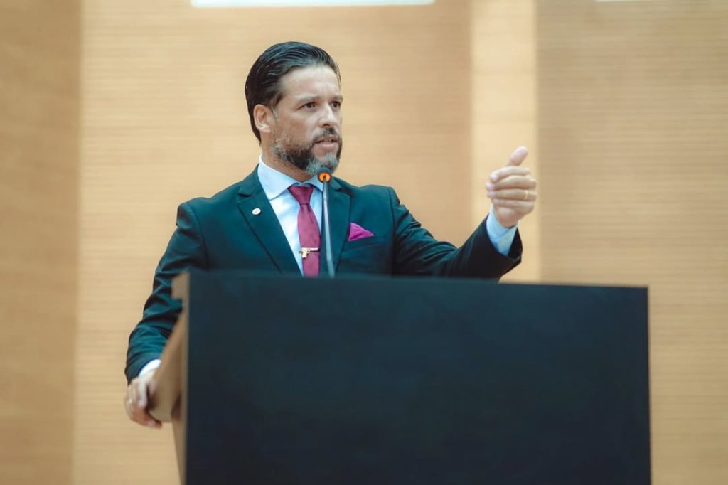 Delegado Camargo aprova projeto que institui o Dia do Campista Católico em Rondônia